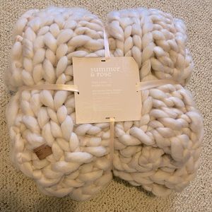 COPY - Large summer rose cable knit blanket. New with tags